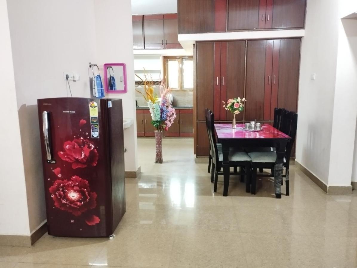 Sls Homestay - Luxury Ac Service Apartments 1Bhk, 2Bhk, 3Bhk - Direct Flyover To Alipiri Tirumala Gate - Walk To Ps4 Pure Veg Restaurants, Supermarkets - Near To National Highway & Padmavathi Amma Temple - Modular Kitchen, Living Room -Free Superfast Tirupati Extérieur photo
