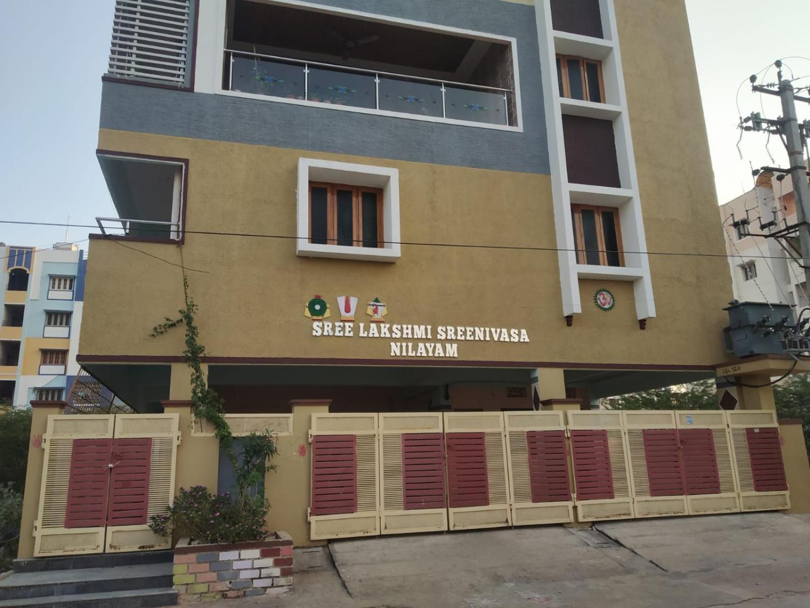 Sls Homestay - Luxury Ac Service Apartments 1Bhk, 2Bhk, 3Bhk - Direct Flyover To Alipiri Tirumala Gate - Walk To Ps4 Pure Veg Restaurants, Supermarkets - Near To National Highway & Padmavathi Amma Temple - Modular Kitchen, Living Room -Free Superfast Tirupati Extérieur photo