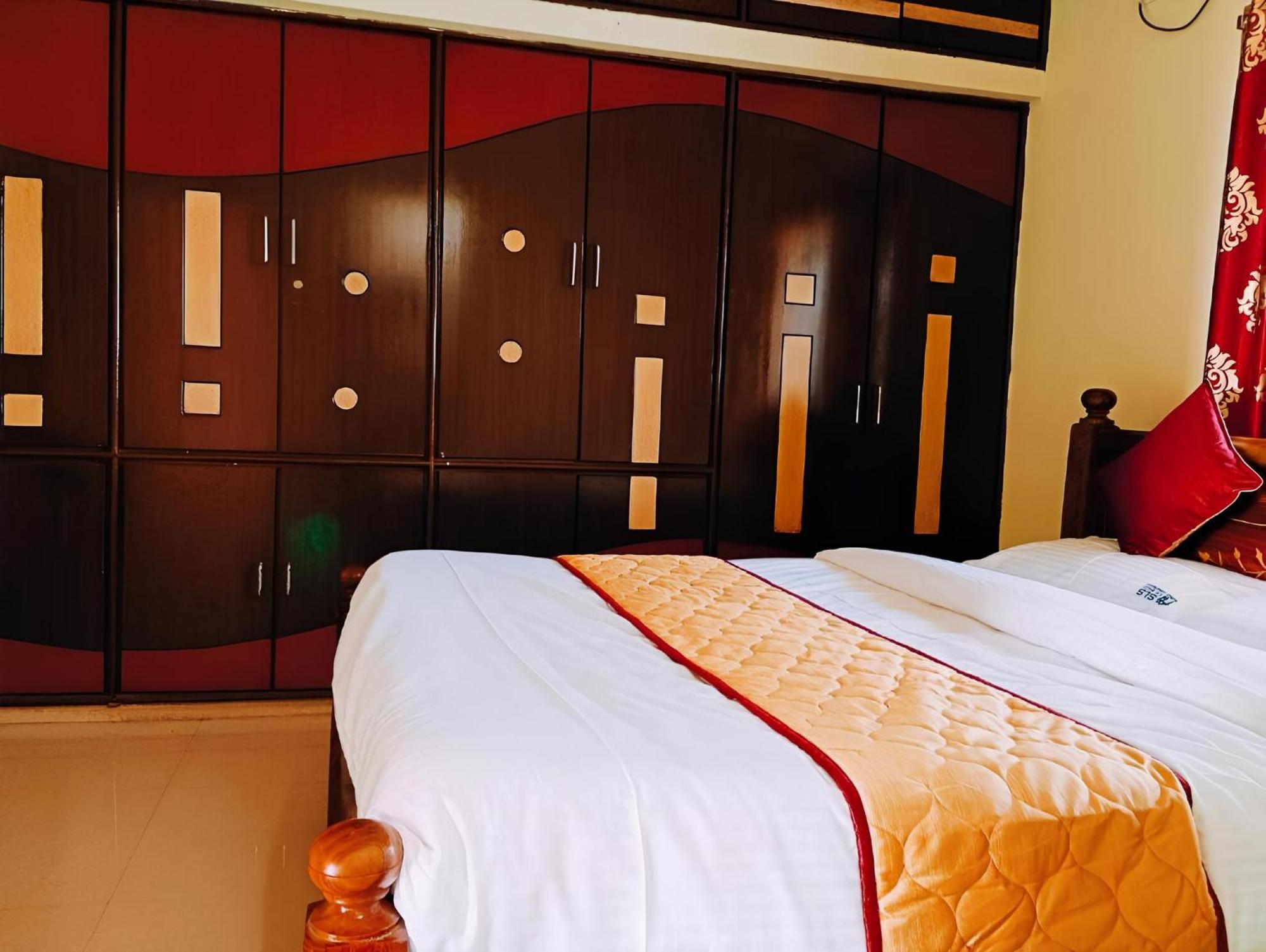 Sls Homestay - Luxury Ac Service Apartments 1Bhk, 2Bhk, 3Bhk - Direct Flyover To Alipiri Tirumala Gate - Walk To Ps4 Pure Veg Restaurants, Supermarkets - Near To National Highway & Padmavathi Amma Temple - Modular Kitchen, Living Room -Free Superfast Tirupati Extérieur photo